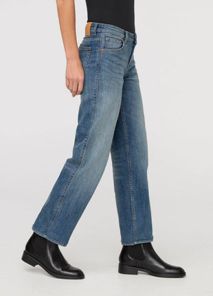 Women's Performance Denim Mid Rise Straight